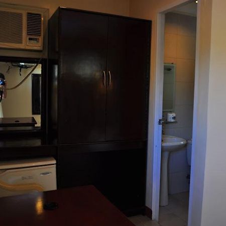 Club Manila East Taytay Leilighet Eksteriør bilde